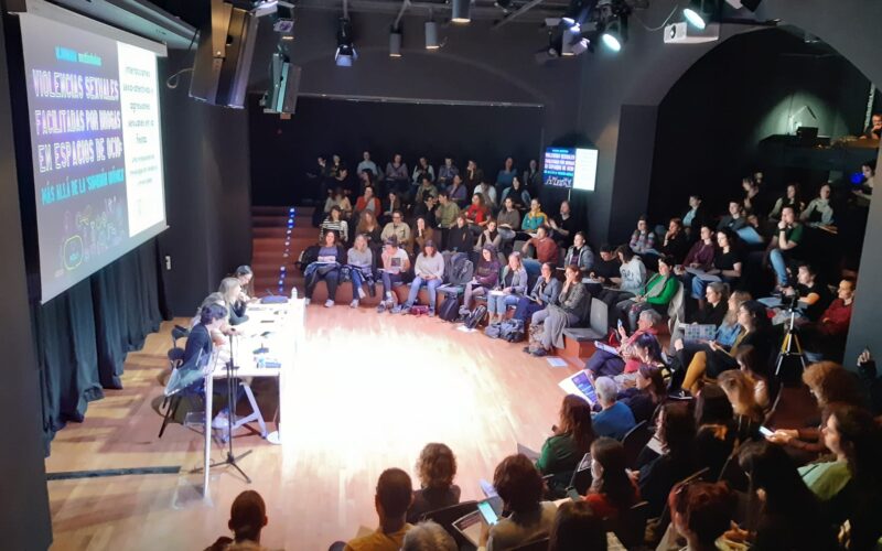 Vídeos i presentacions IX Jornada Noctàmbul@s: “Violències sexuals facilitades per drogues en espais d’oci: més enllà de la ‘submissió química’”