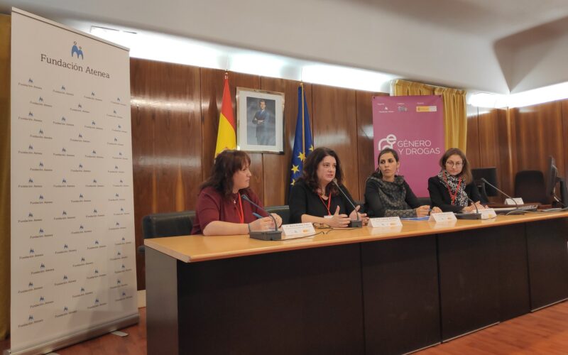 La Red Género y Drogas, impulsada por la Fundación Salud y Comunidad y la Fundación Atenea, comienza su andadura
