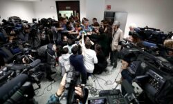 Komunikabideen ardura, fokupean // La responsabilidad de los medios de comunicación, bajo el foco