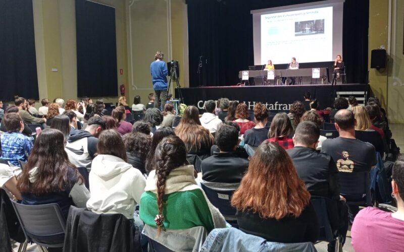 Vídeos i presentacions – VIII Jornada Noctàmbul@s: “Espai públic, pandèmia i violències sexuals: reflexions crítiques al voltant del botellón”